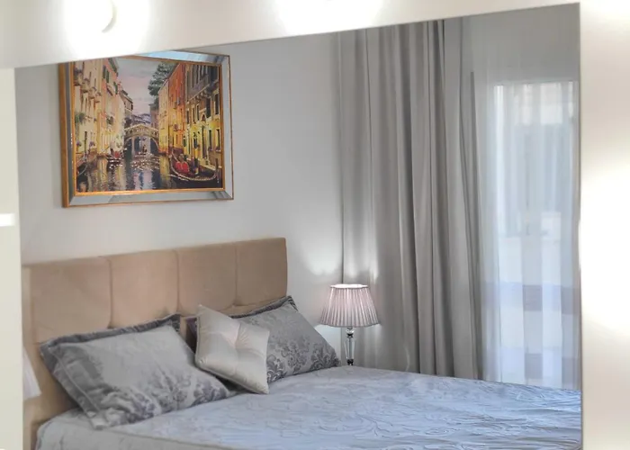 Thalassa Swimming Pool