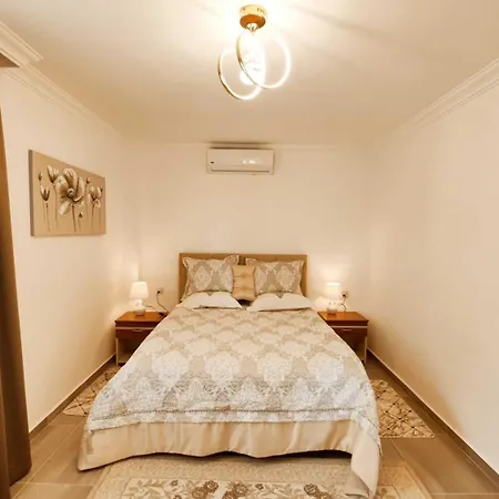 Thalassa Swimming Pool *