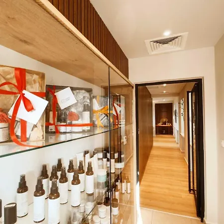 Thalassa Swimming Pool